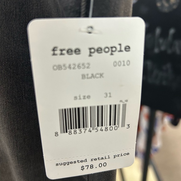 Free People Black Flared Jeans, Pull-On, NWT, waist 31” - Picture 3 of 3